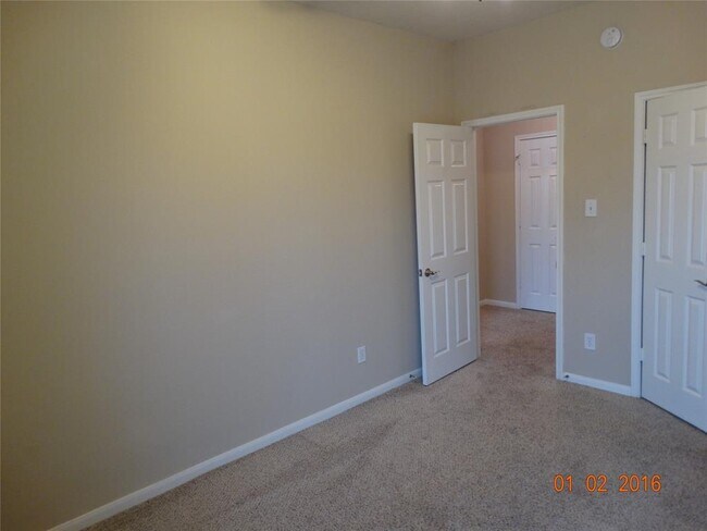 Building Photo - 2414 Gwenfair Dr