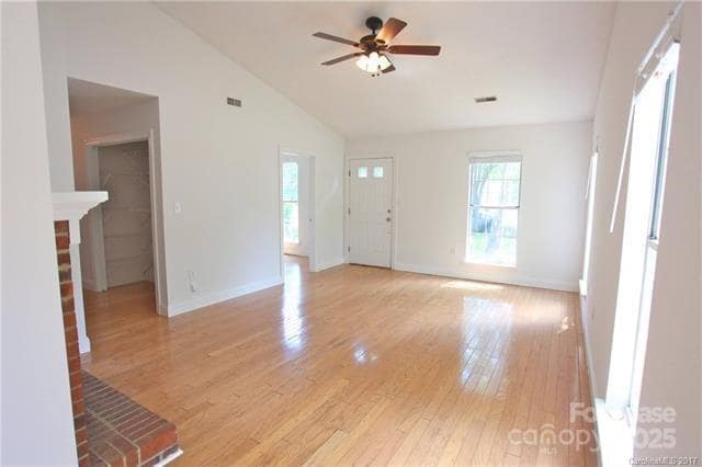 Building Photo - 13801 Dannemara Dr