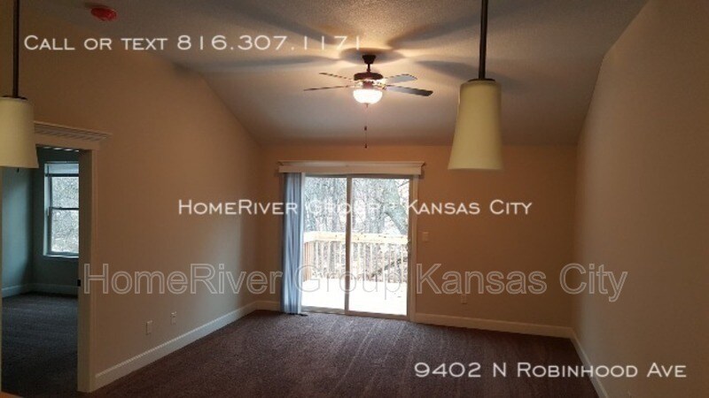 Building Photo - 9402 N Robinhood Ave