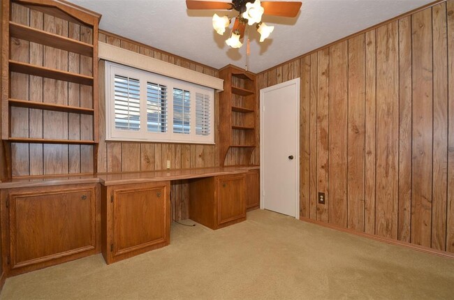 Building Photo - 13722 Lynnwood Ln