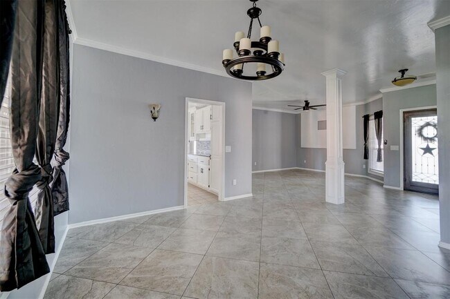 Building Photo - 1209 SW 113th St