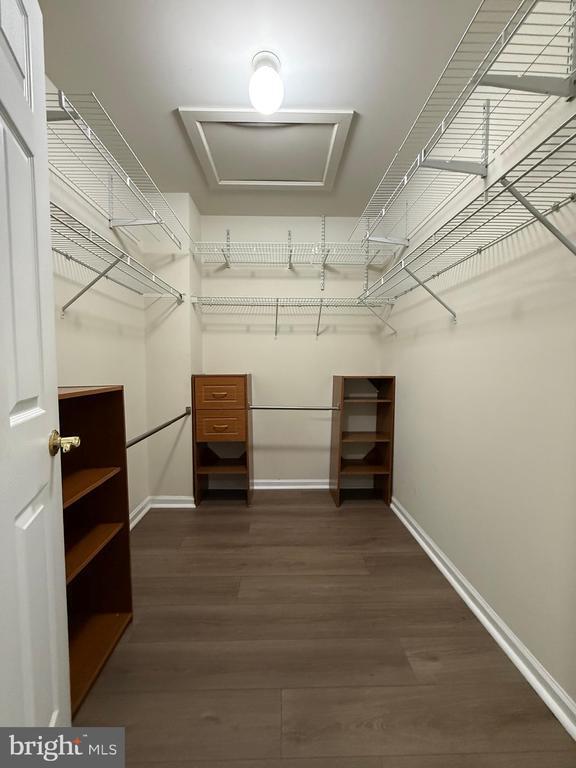 Building Photo - 122 Providence Ln