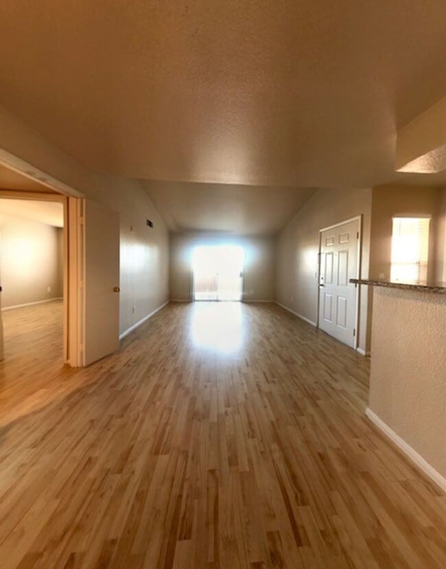 Building Photo - 1 Bedroom Condo located in Gated Community of Copper Palms!