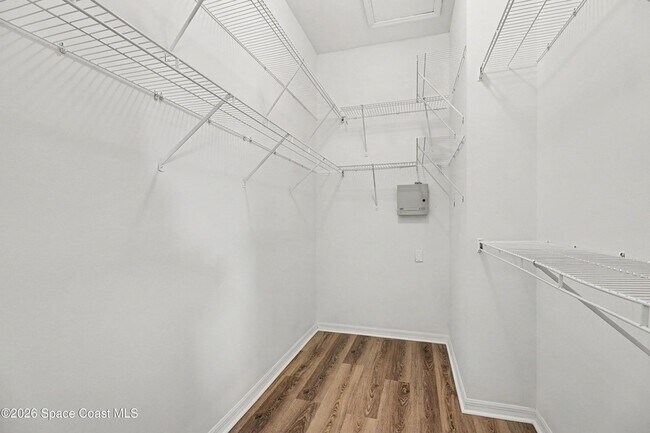 Building Photo - 8056 Bracken Ln