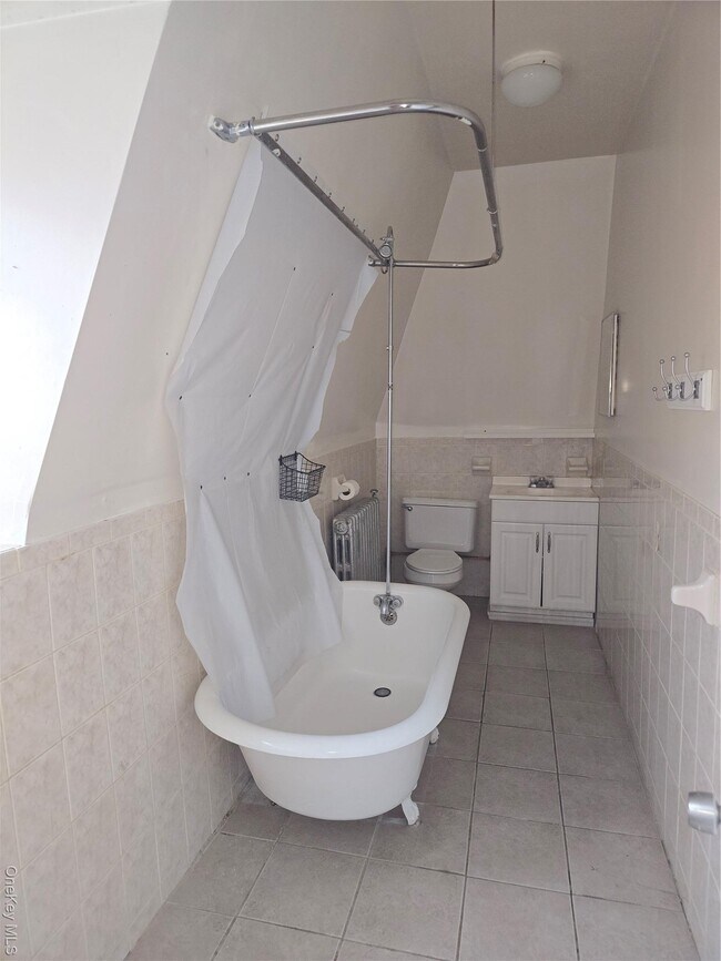 Building Photo - 19 Elizabeth St