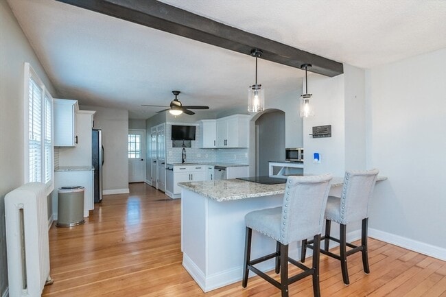 Building Photo - 30 Sunnymeade Ave