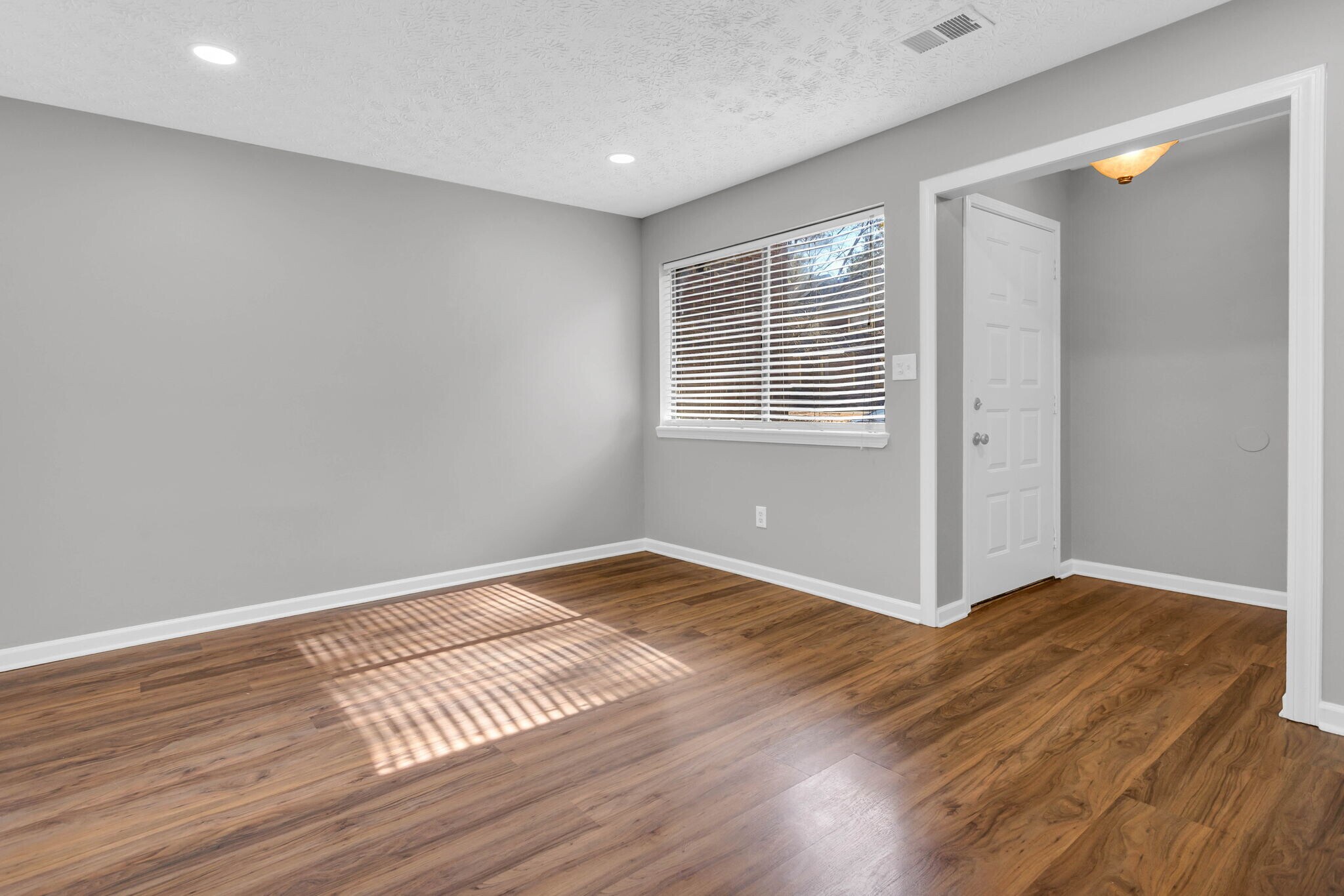 Building Photo - 46 Country Pl Ct