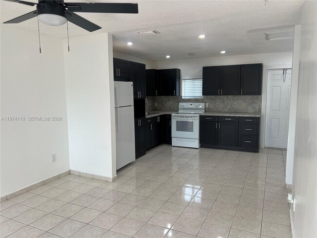 Building Photo - 21321 SW 99th Ct