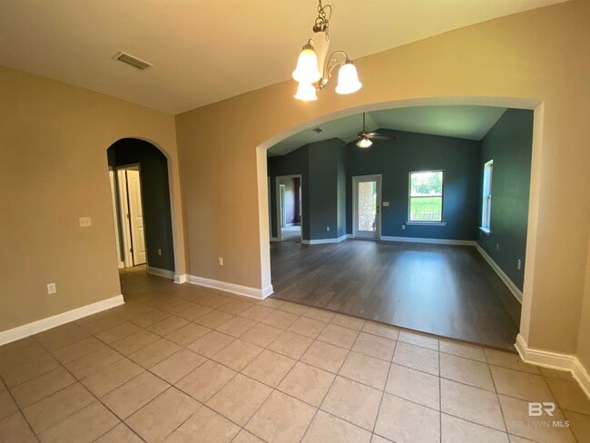 Building Photo - 10608 Dunmore Dr