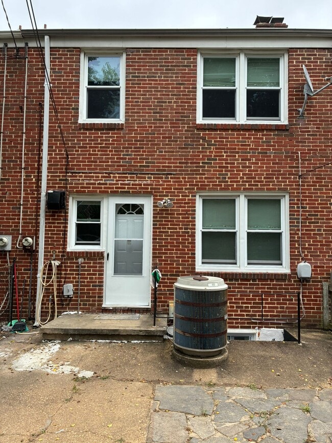 Building Photo - Cherrydell