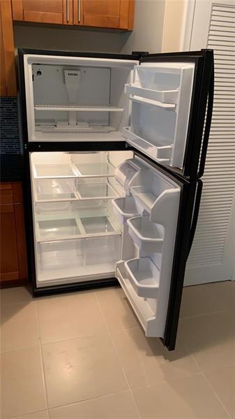 Building Photo - 5180 NE 6th Ave