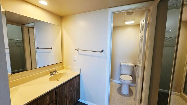 Building Photo - 3630 Whitehall Dr