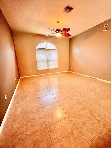 Building Photo - 5634 Belle Terre Dr