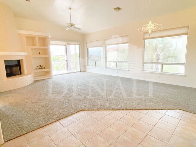 Building Photo - 16044 E Sunflower Dr