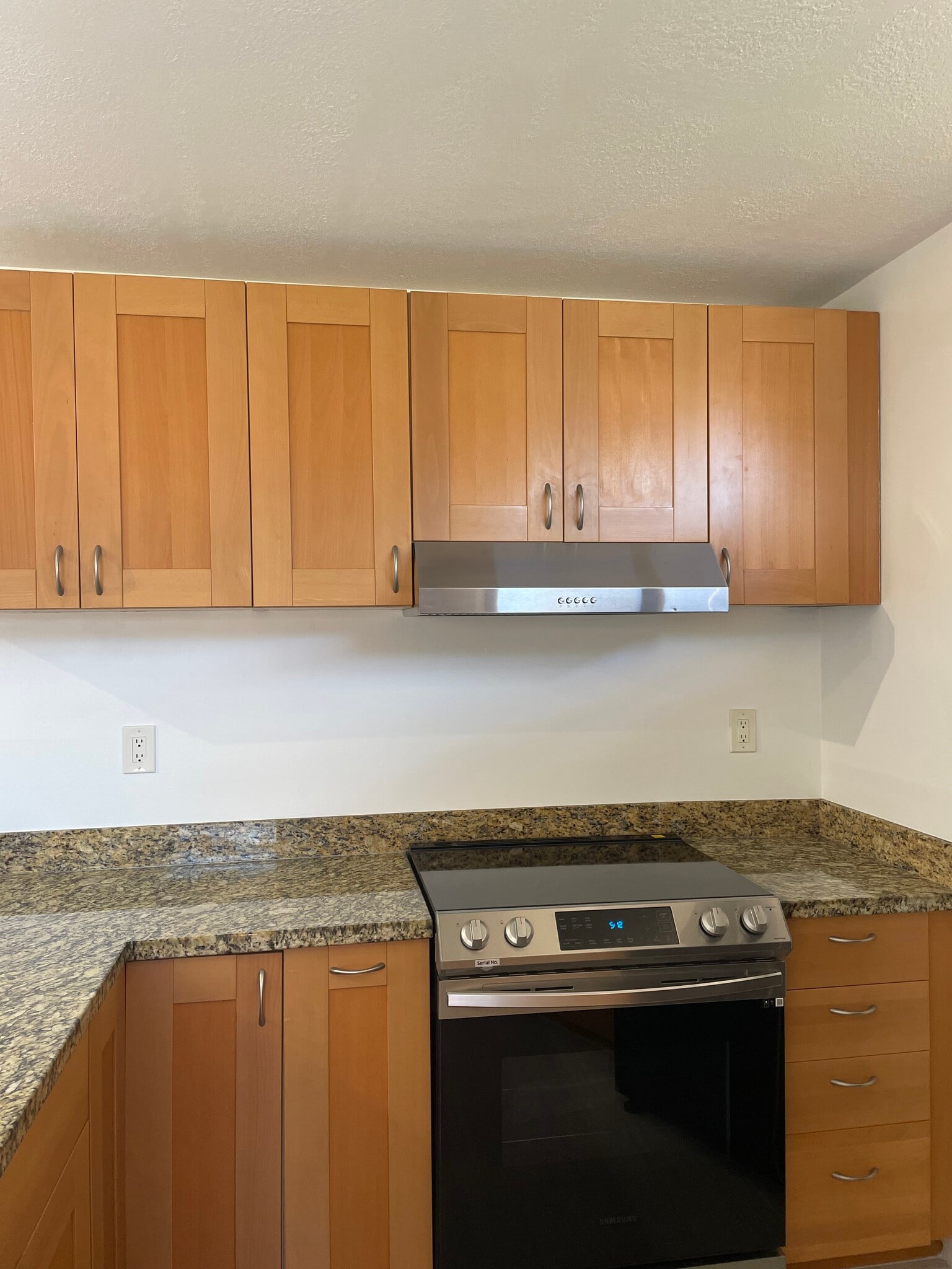 Building Photo - 3878 Victoria Dr