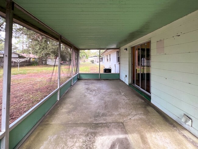 Building Photo - 3BR/2BA House in Northwood Pines - availab...