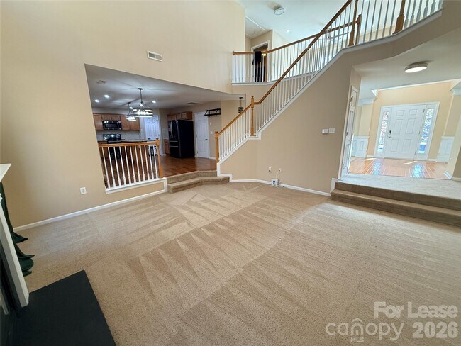 Building Photo - 5219 Sunriver Rd