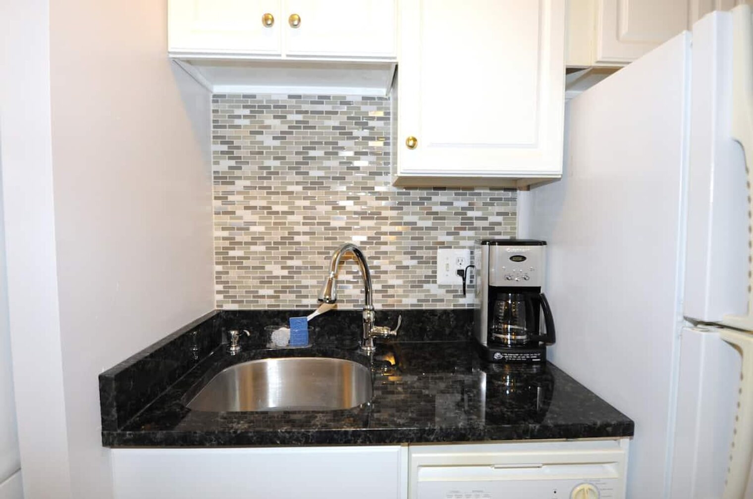 Building Photo - 724 East Capitol St NE