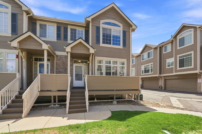 Building Photo - $2,695.95 - 3 Bed, 2.5 Bath Newly Updated Townhome in Centennial with Central AC