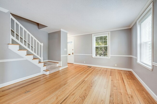 Building Photo - 3096 S Woodrow St