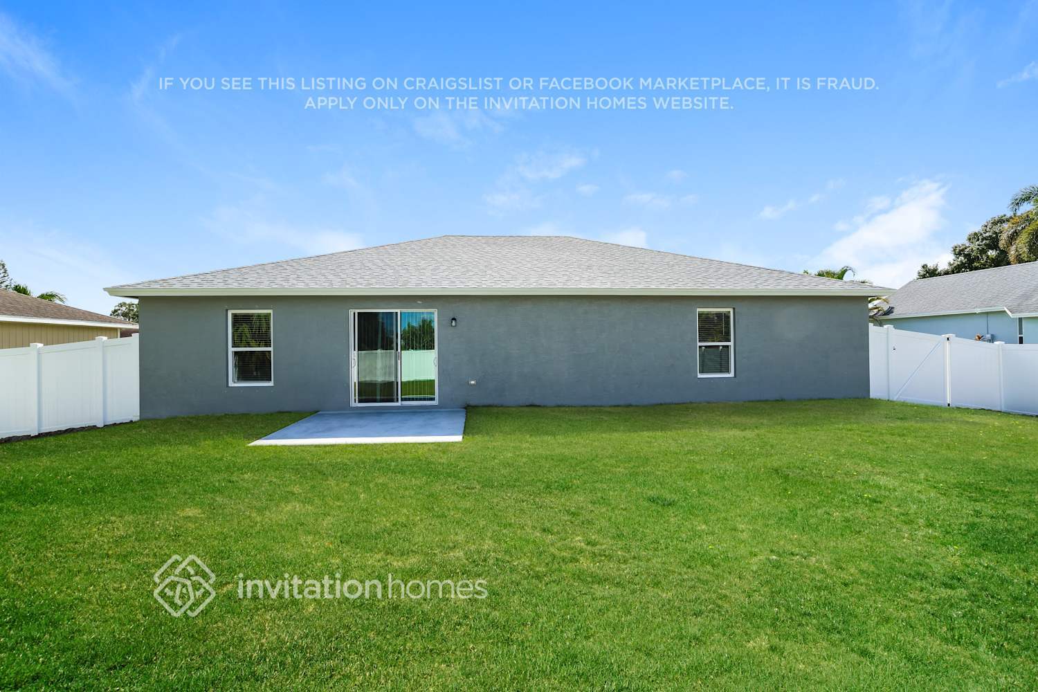 Building Photo - 691 SW Hillsboro Cir