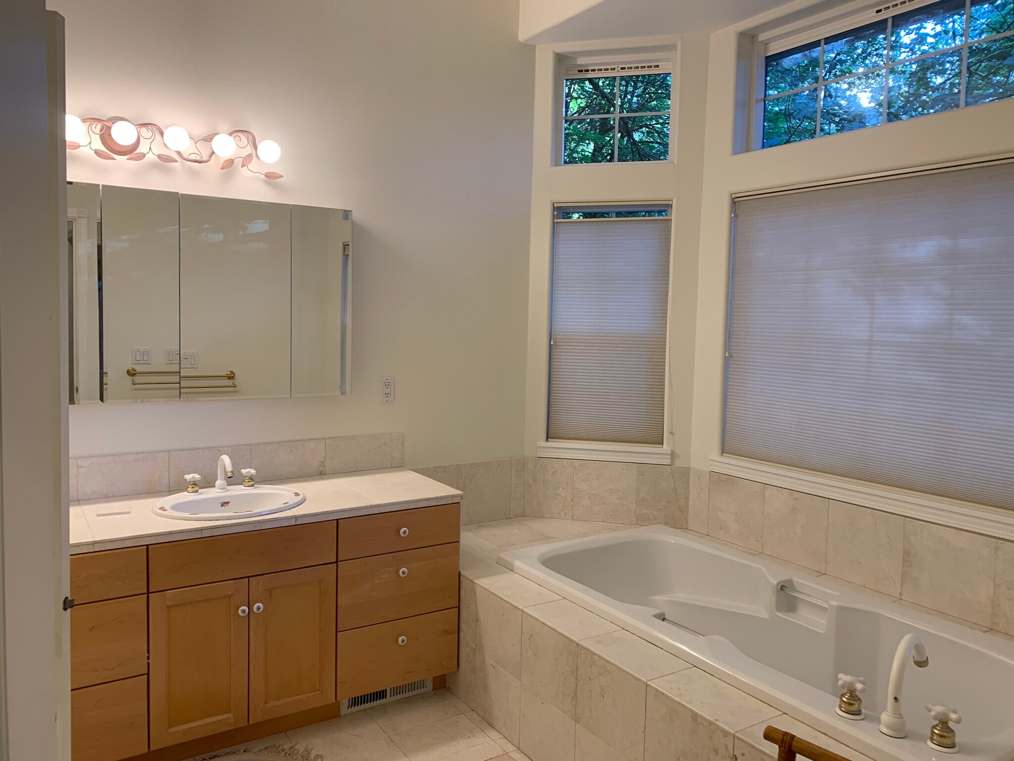 Master bath - 6519 Lazy St SW