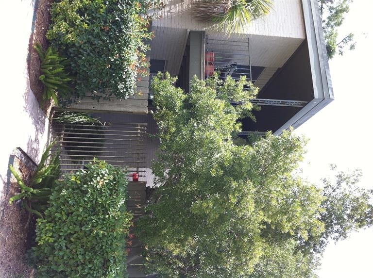 Primary Photo - 211 W 17th St