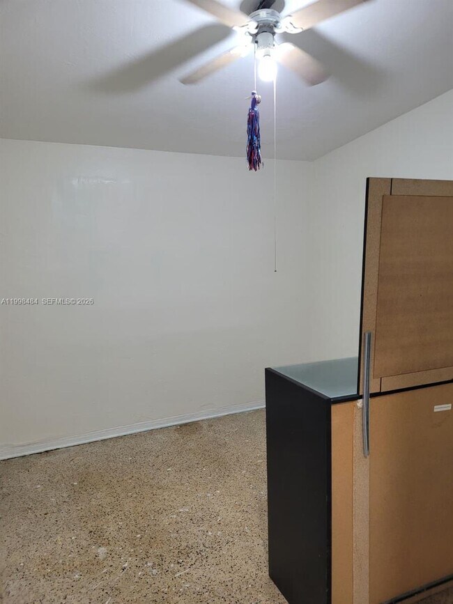 Building Photo - 26925 SW 145th Ave