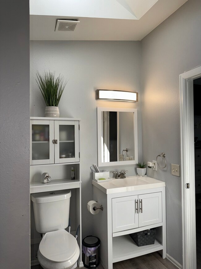 Building Photo - 4666 Witches Hollow Ln