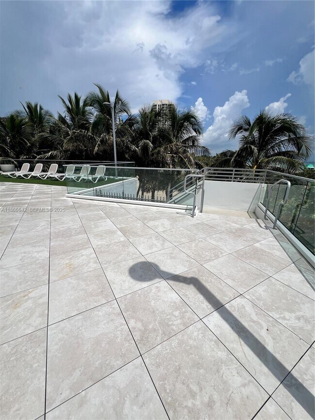 Building Photo - 7135 Collins Ave