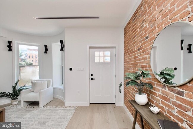 Building Photo - 1623 Marion St NW