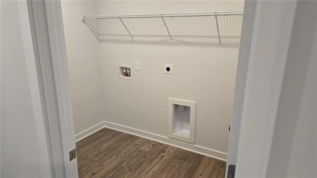 Building Photo - 17 Founders Dr