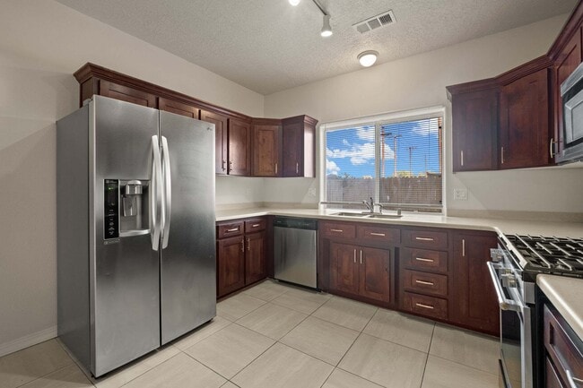 Building Photo - 7101 Natalie Janae Ln NE