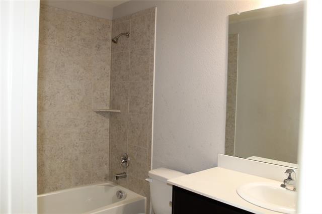 Building Photo - 4829 Beaver Creek Ave