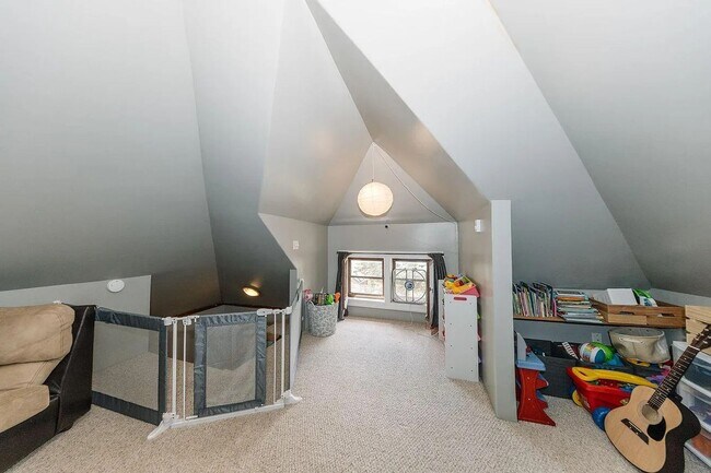 Building Photo - DG-1549/1551 N 57th Street