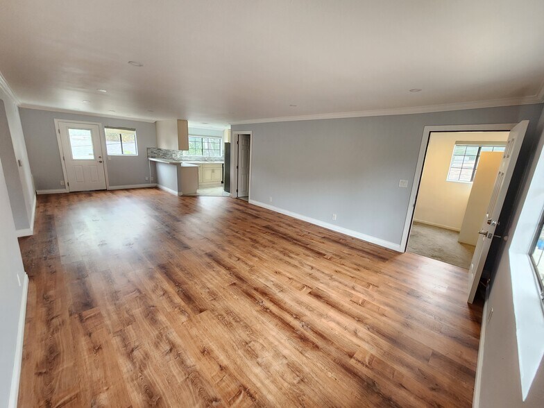 Building Photo - 21217 De la Guerra St