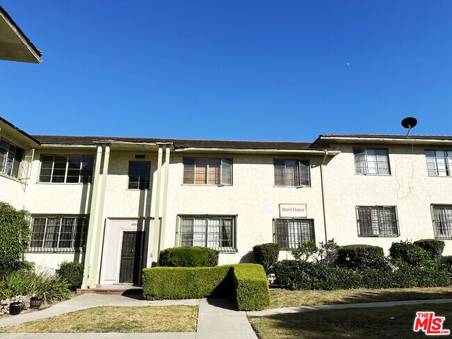 Building Photo - 4064 S Muirfield Rd