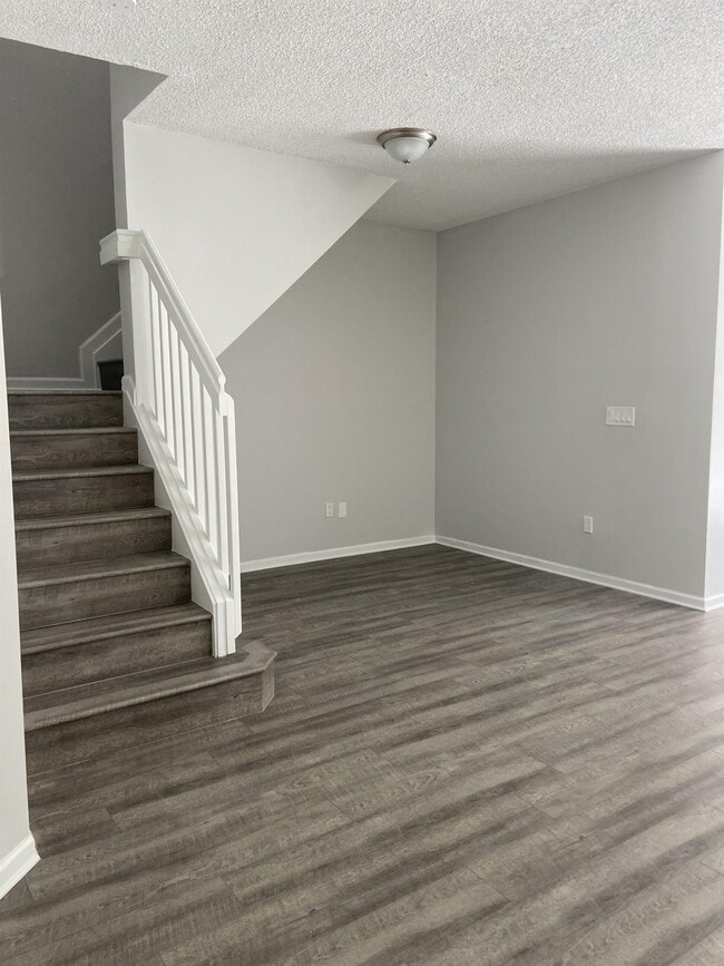Building Photo - 4752 NW 59th Manor