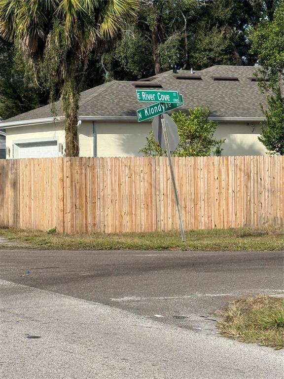 Building Photo - 1311 E River Cove St