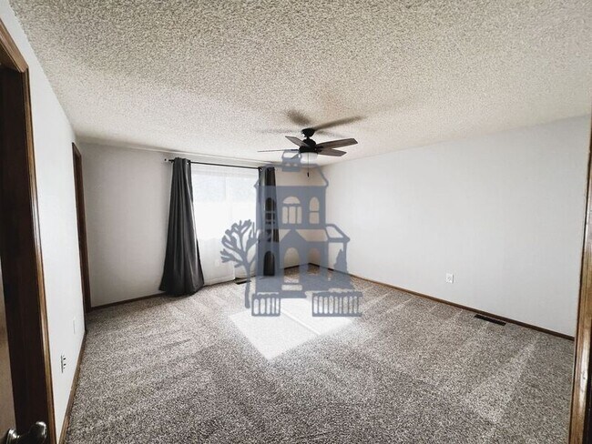 Building Photo - 5419 Alteza Dr