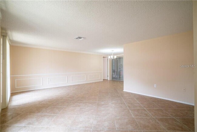 Building Photo - 12217 Buttonwood Row