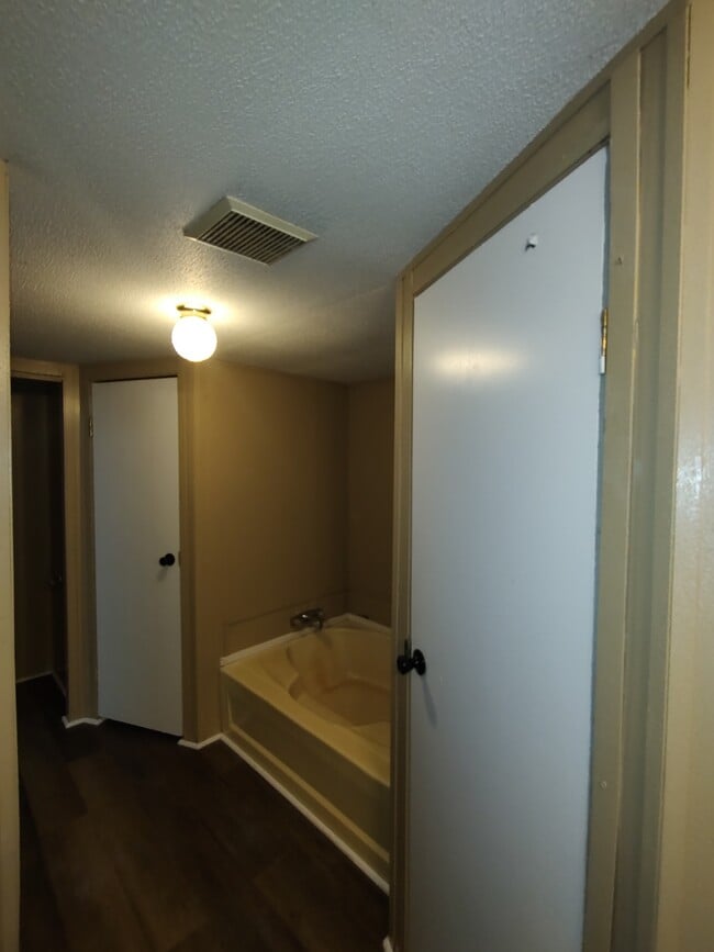 Building Photo - 31200 US-96