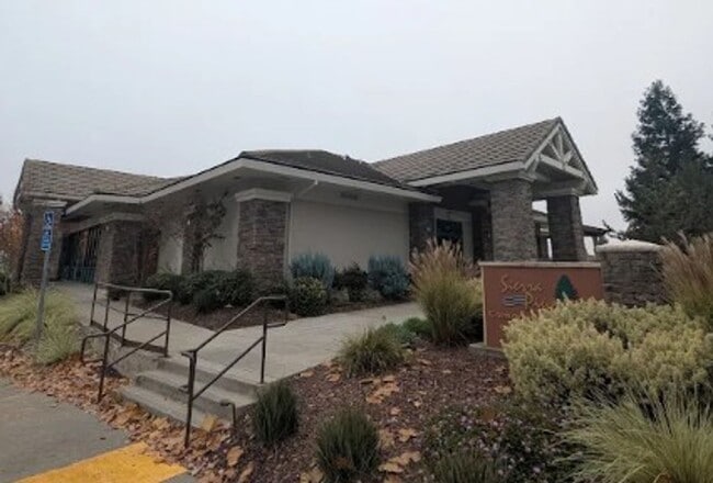Building Photo - 272 Snowy River Ct
