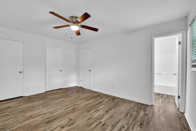 Building Photo - 4520 Coopers Creek Cir SE