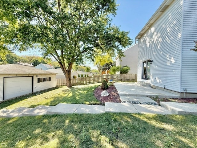 Building Photo - 924 Britta Ln