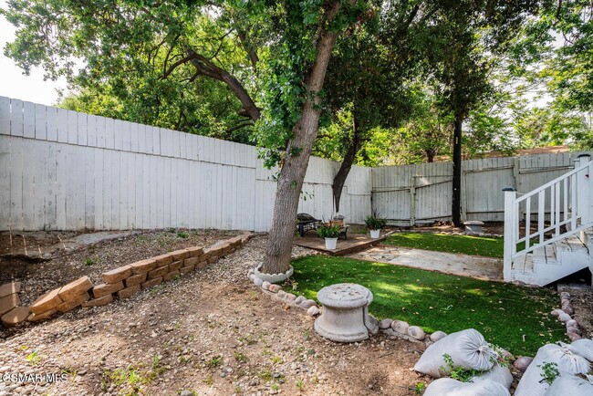 Building Photo - 2884 Crescent Way