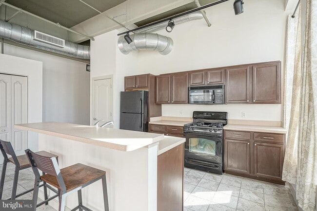 Building Photo - 511 N Broad St