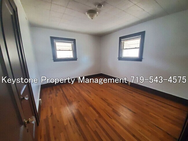 Building Photo - 1108 Jones Ave