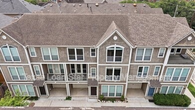 Building Photo - 1507 Sutton St