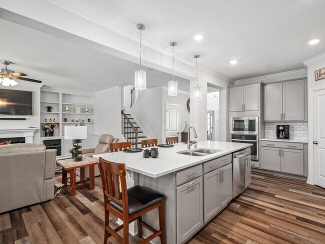 Building Photo - Longleaf Estates